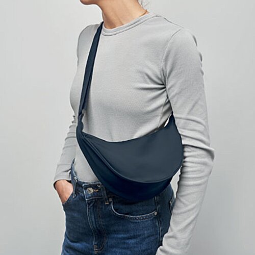 Additional Image 1 - a person with a sling around their waist