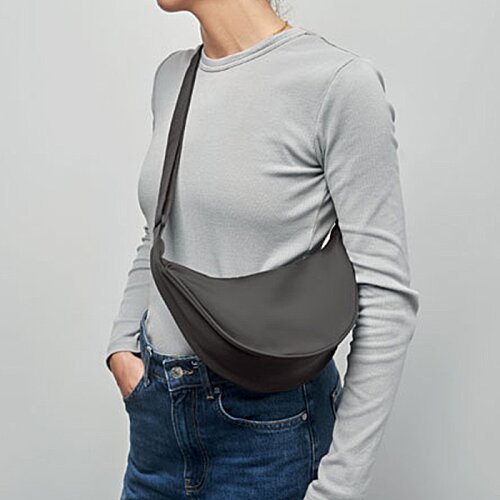 Additional Image 4 - a person with a sling around their waist
