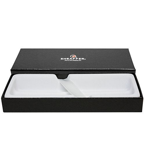 Additional Image 1 - a black box with a white lid