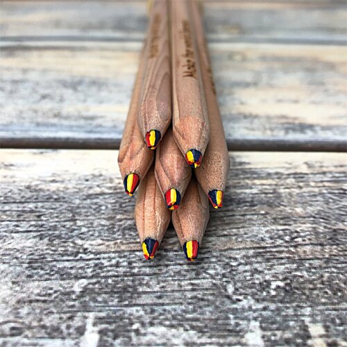 Additional Image 1 - a group of pencils with colored pencils