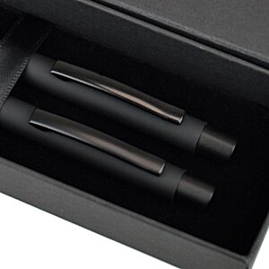 Additional Image 1 - a black pen in a black box