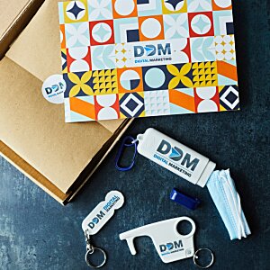 Additional Image 4 - a box with a key chain and a box with a keychain