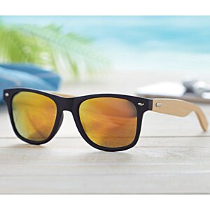 Additional Image 5 - a blurry image of sunglasses