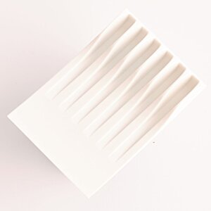 Additional Image 1 - a white rectangular object with lines