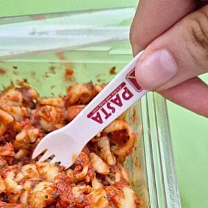 Additional Image 7 - a hand holding a fork in a plastic container