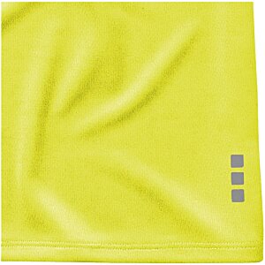 Additional Image 4 - a yellow cloth with a few small squares