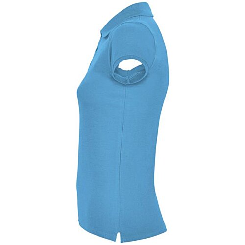 Additional Image 1 - a blue vest with a hole