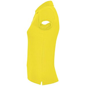 Additional Image 3 - a yellow object with a hole