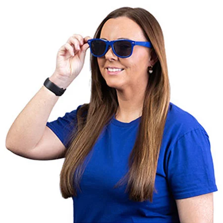 4imprint employee wearing sunglasses